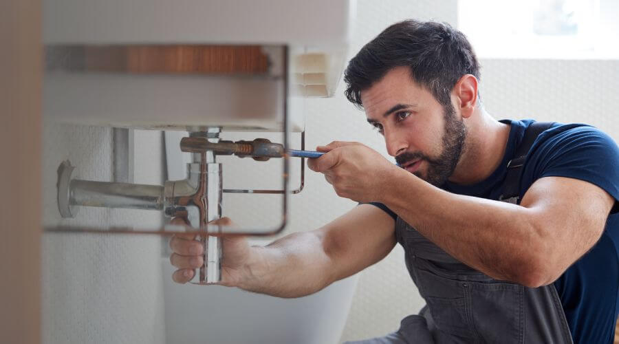 Local water heater installation in Bloomington, TX